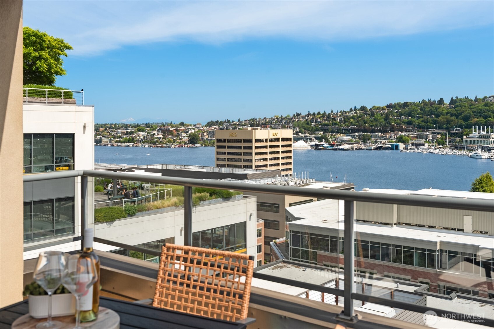 1000 Aurora Avenue N #609, Seattle, WA 98109