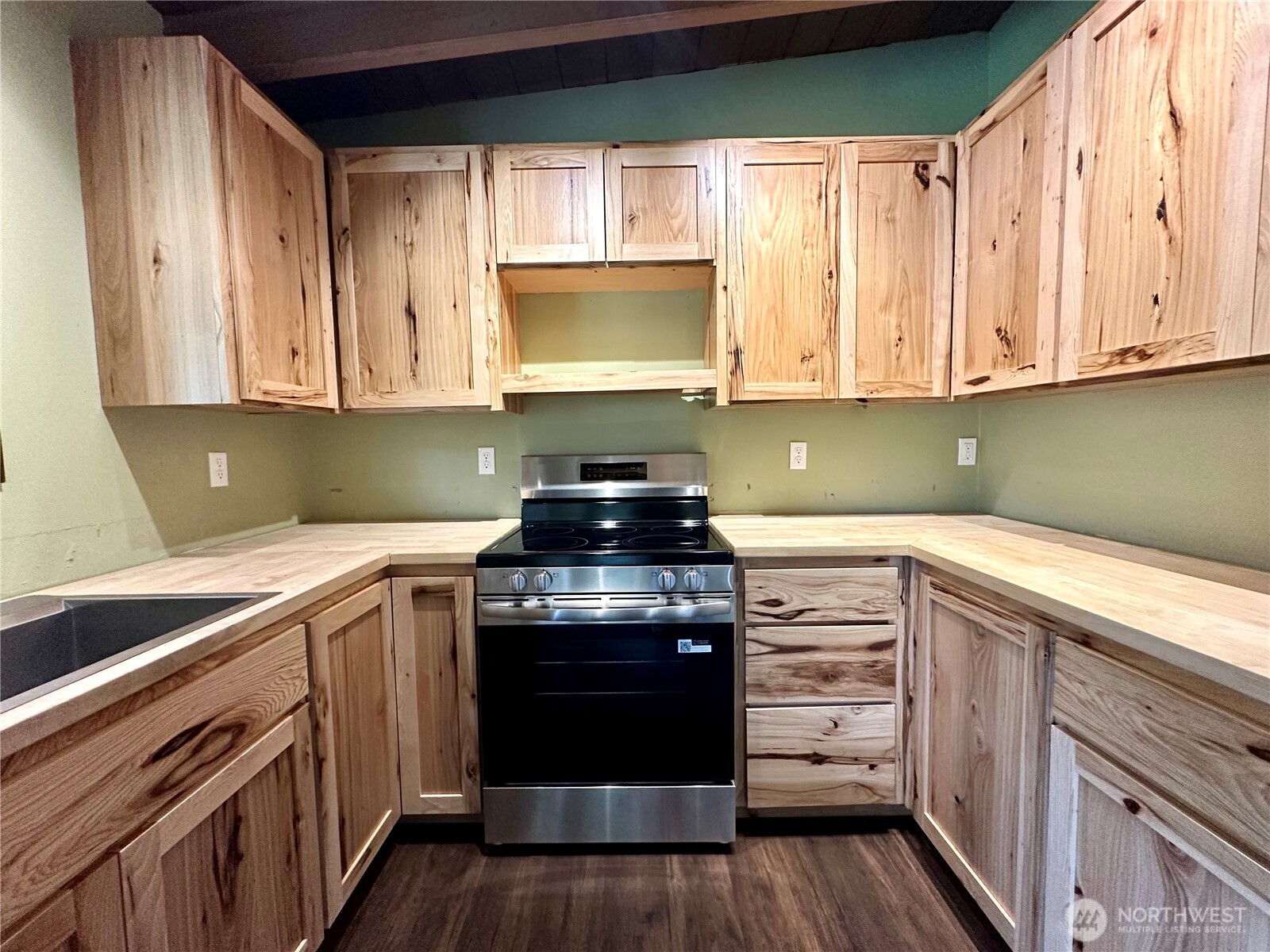 120 Hammer Way , Forks, WA 98331