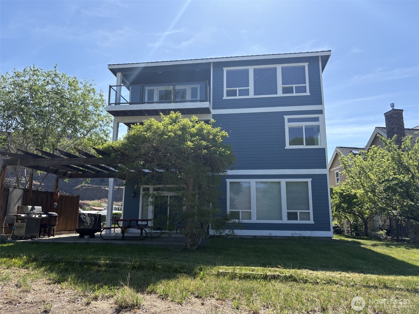582 River Drive SW, Quincy, WA 98848