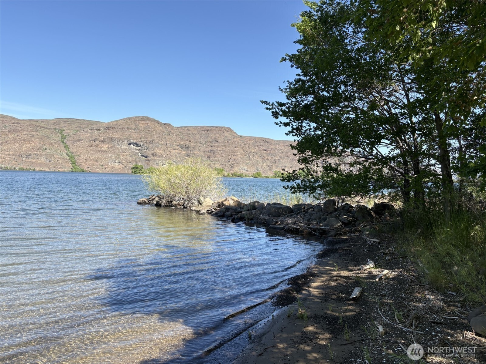 582 River Drive SW, Quincy, WA 98848