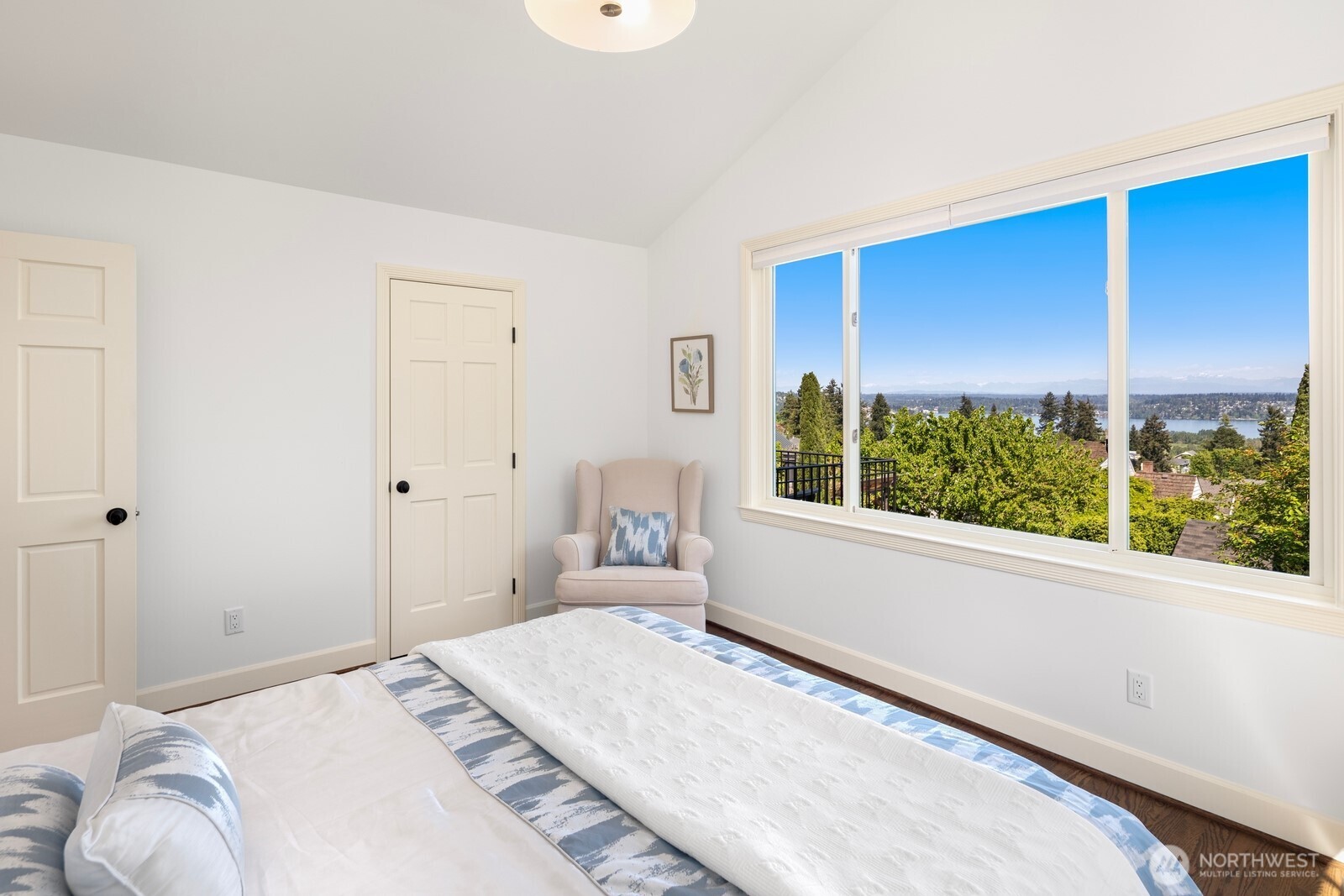 7044 50th Avenue NE, Seattle, WA 98115