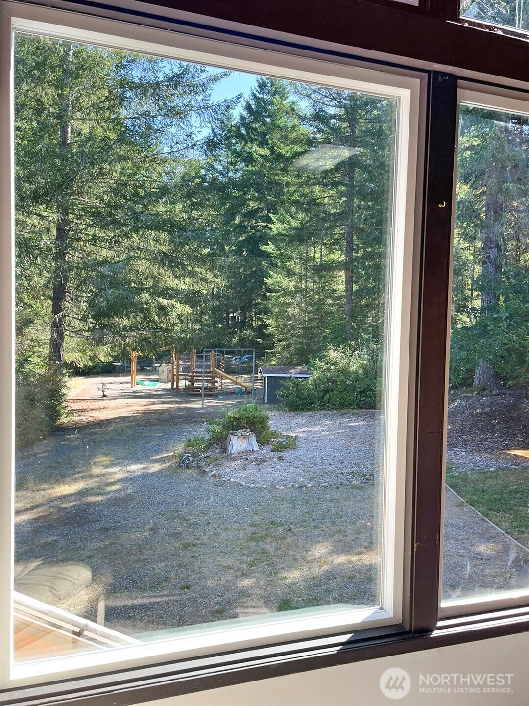 111 N Colony Surf Drive , Lilliwaup, WA 98555