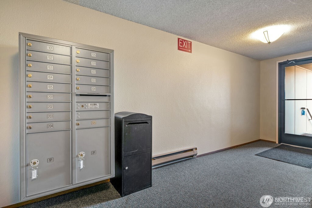 2034 14th Avenue W #104, Seattle, WA 98119