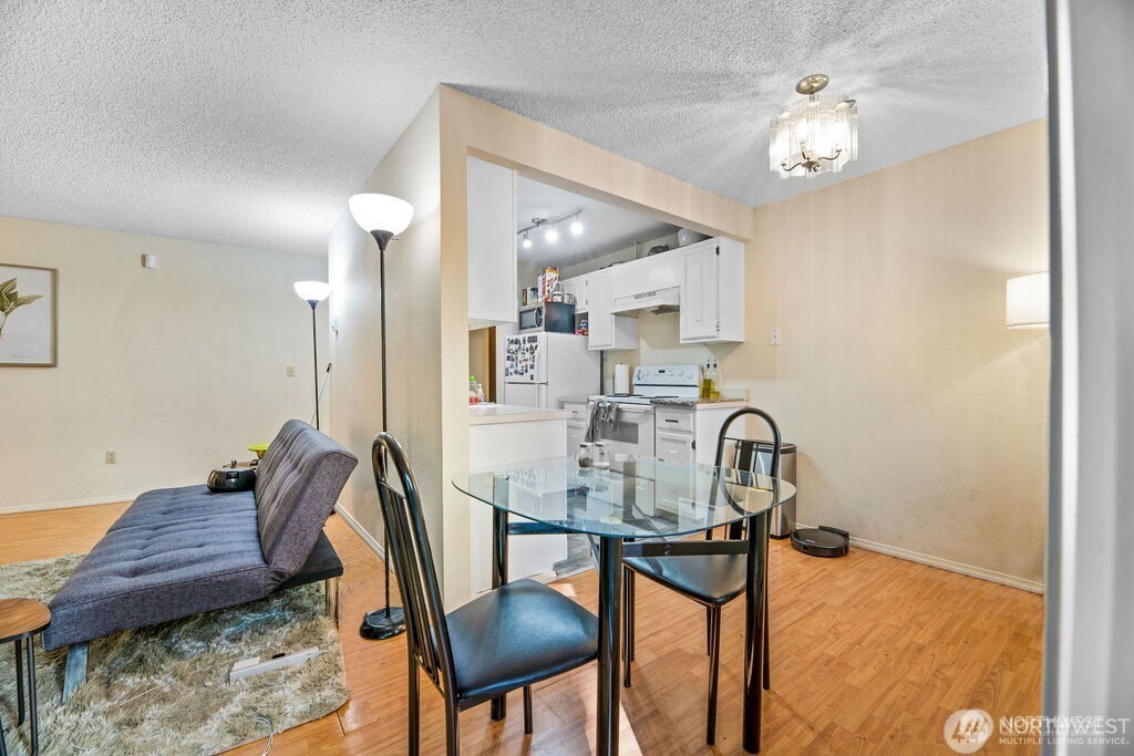 2034 14th Avenue W #104, Seattle, WA 98119