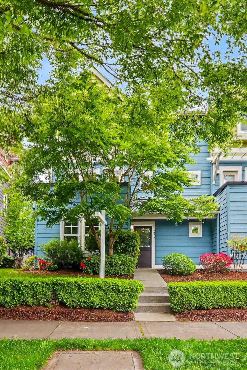 6003 Lanham Place SW, Seattle, WA 98126