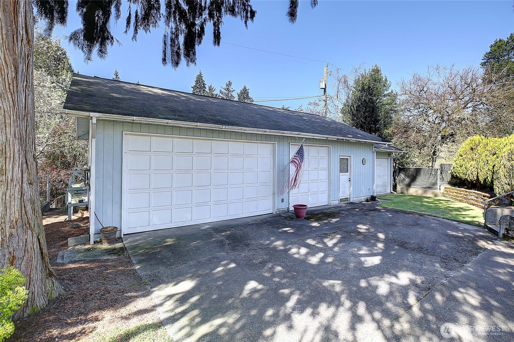 14555 8th Avenue NE, Shoreline, WA 98155