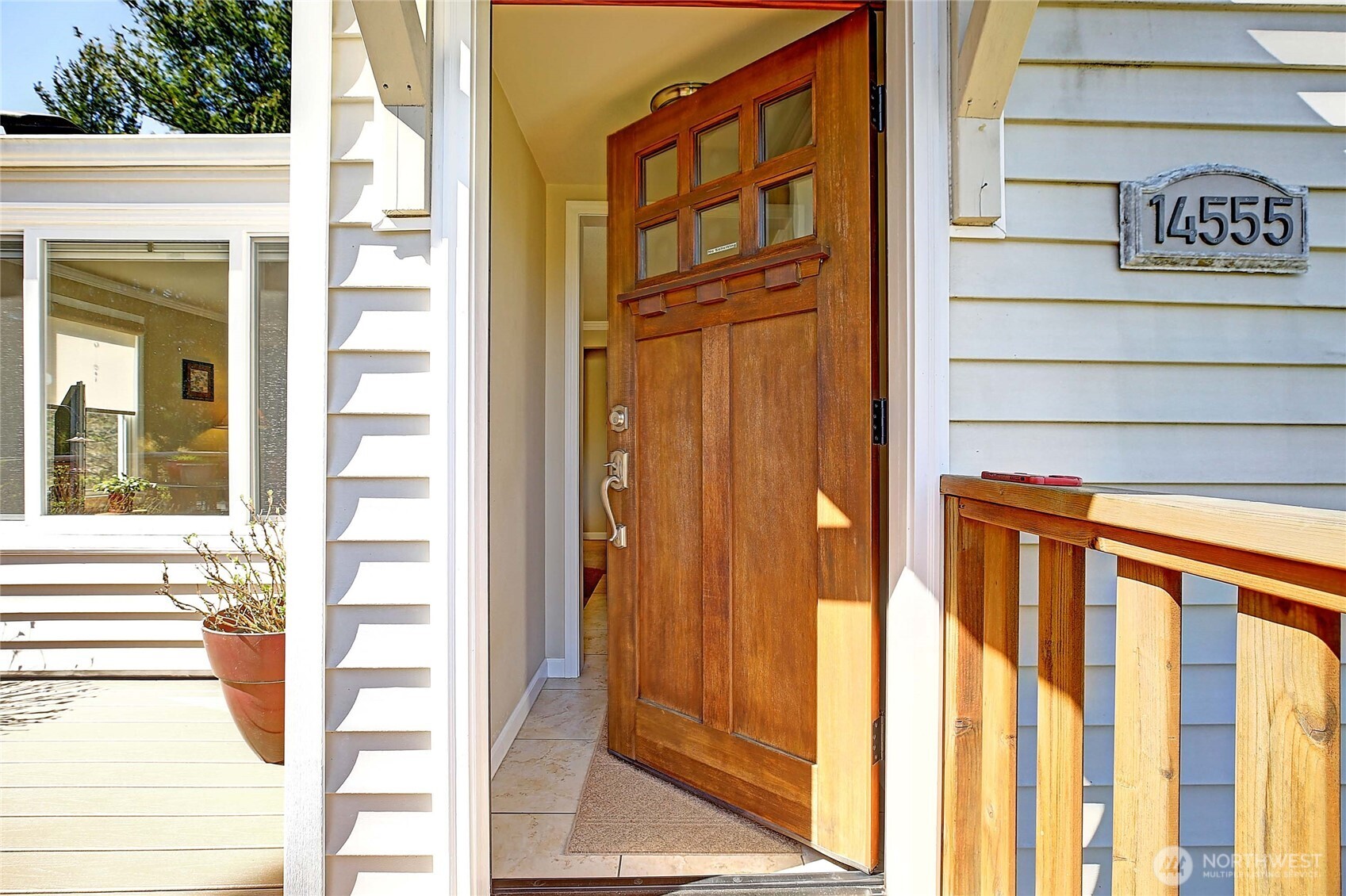 14555 8th Avenue NE, Shoreline, WA 98155