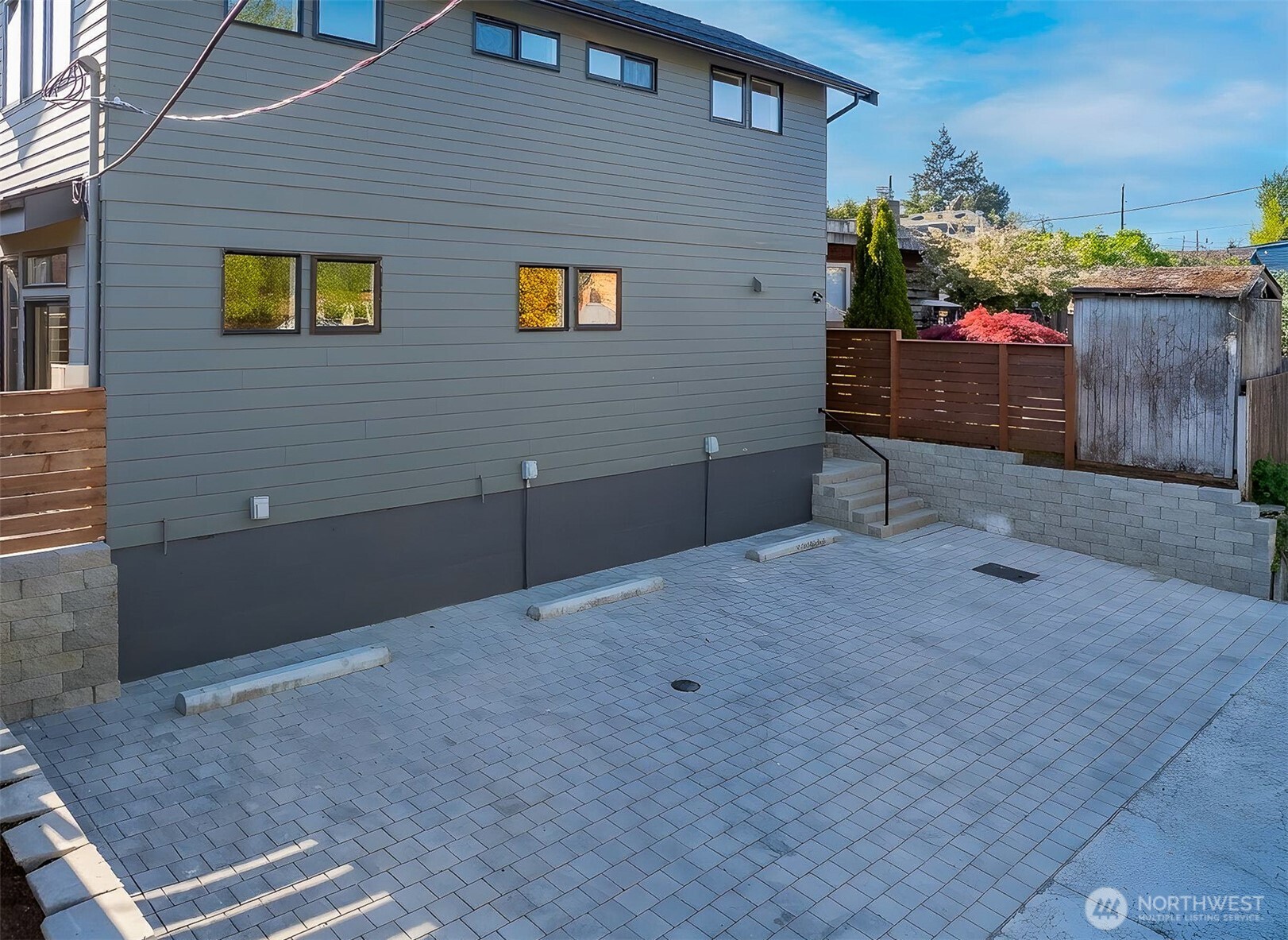 8328 24th Avenue NW, Seattle, WA 98117