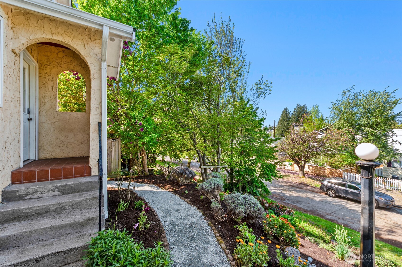 5620 38th Avenue SW, Seattle, WA 98126