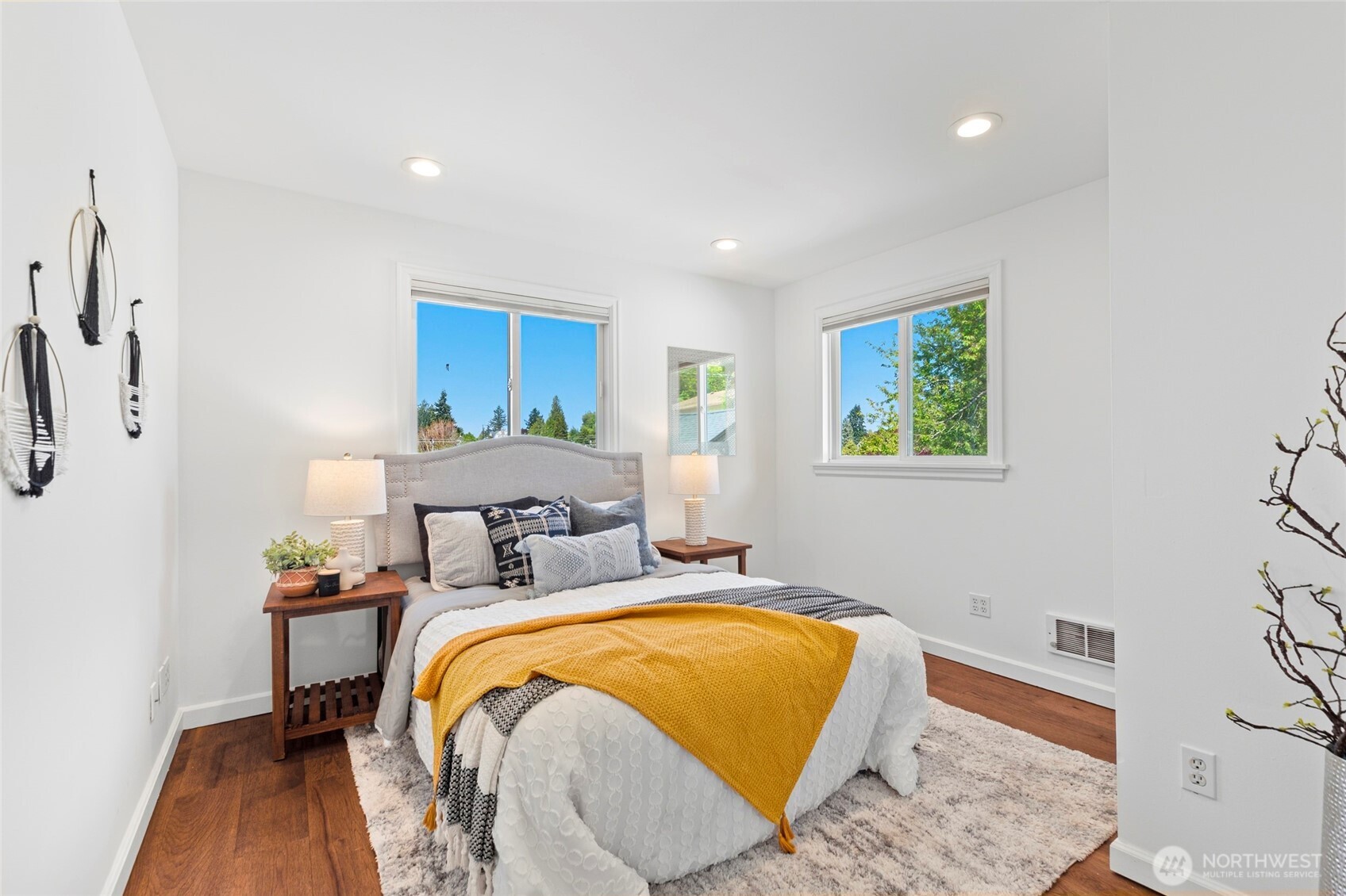 5620 38th Avenue SW, Seattle, WA 98126