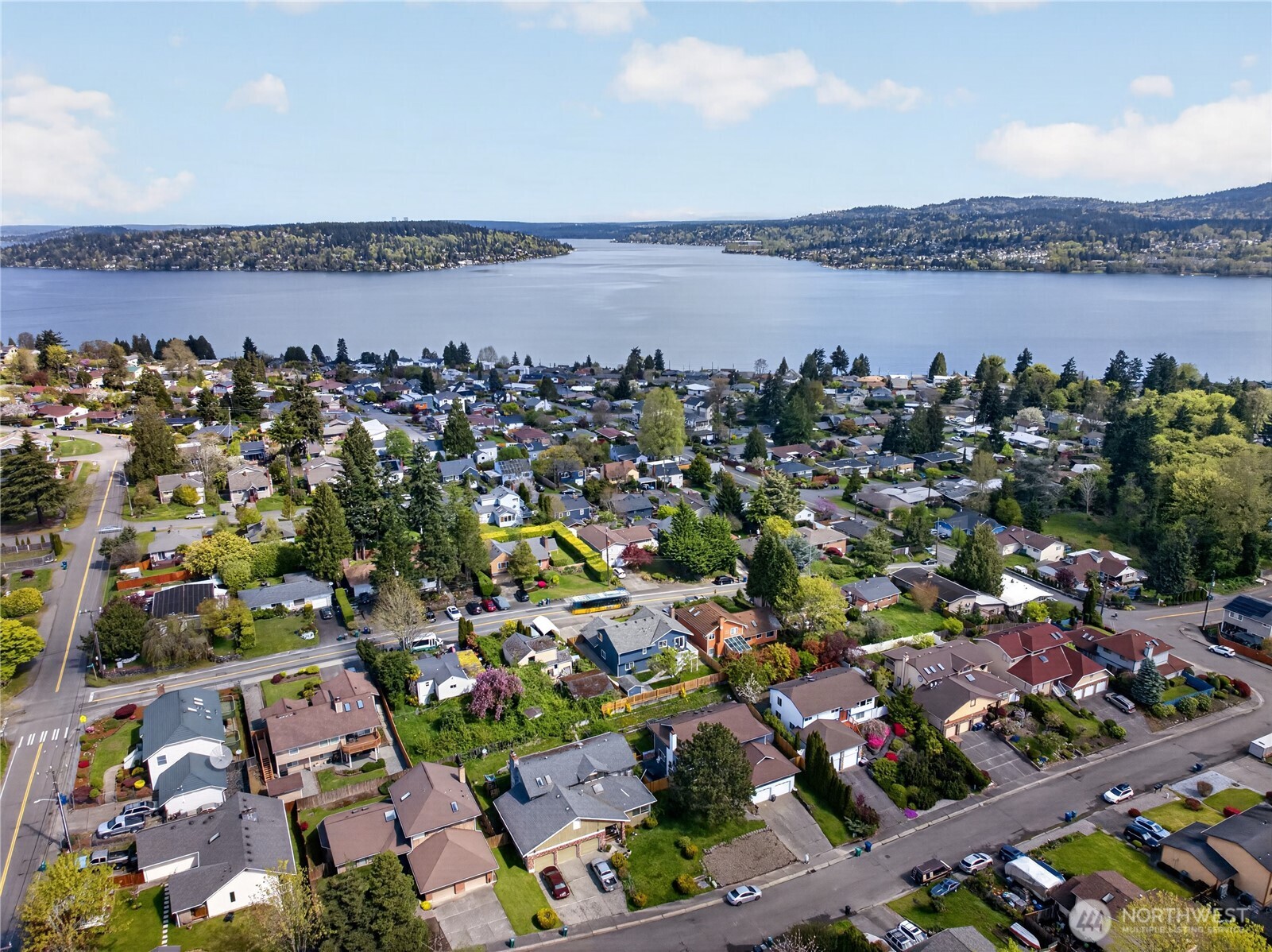 7827 S 114th Street , Seattle, WA 98178