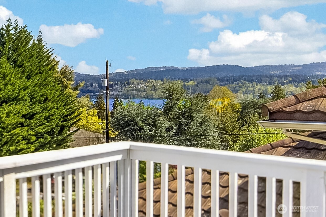 7827 S 114th Street , Seattle, WA 98178