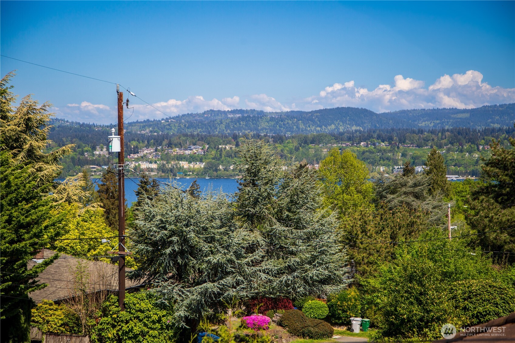 7827 S 114th Street , Seattle, WA 98178