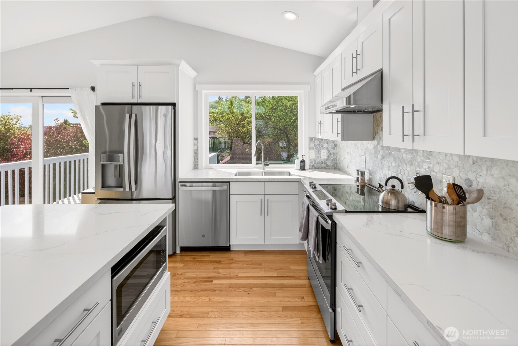 7827 S 114th Street , Seattle, WA 98178
