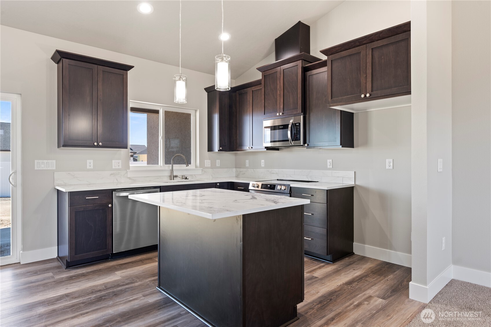 713 O Street NE, Quincy, WA 98848