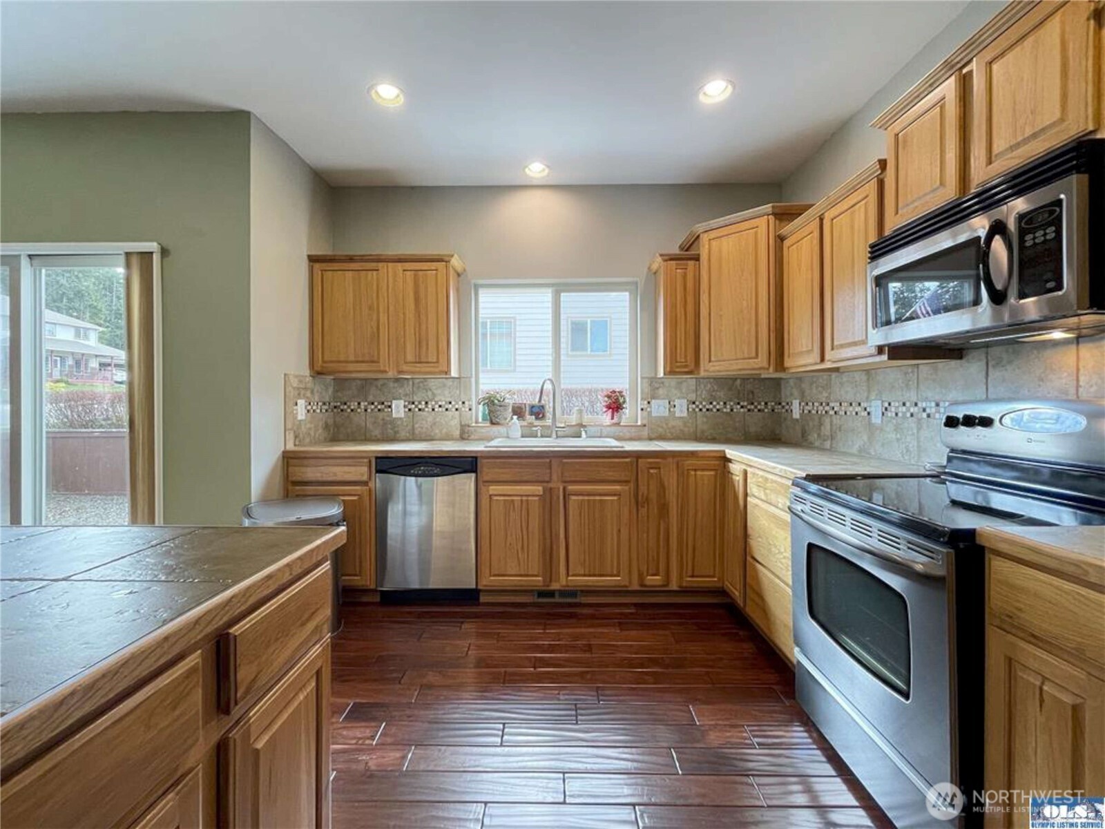 1006 Cathleen Street , Port Angeles, WA 98363-1464