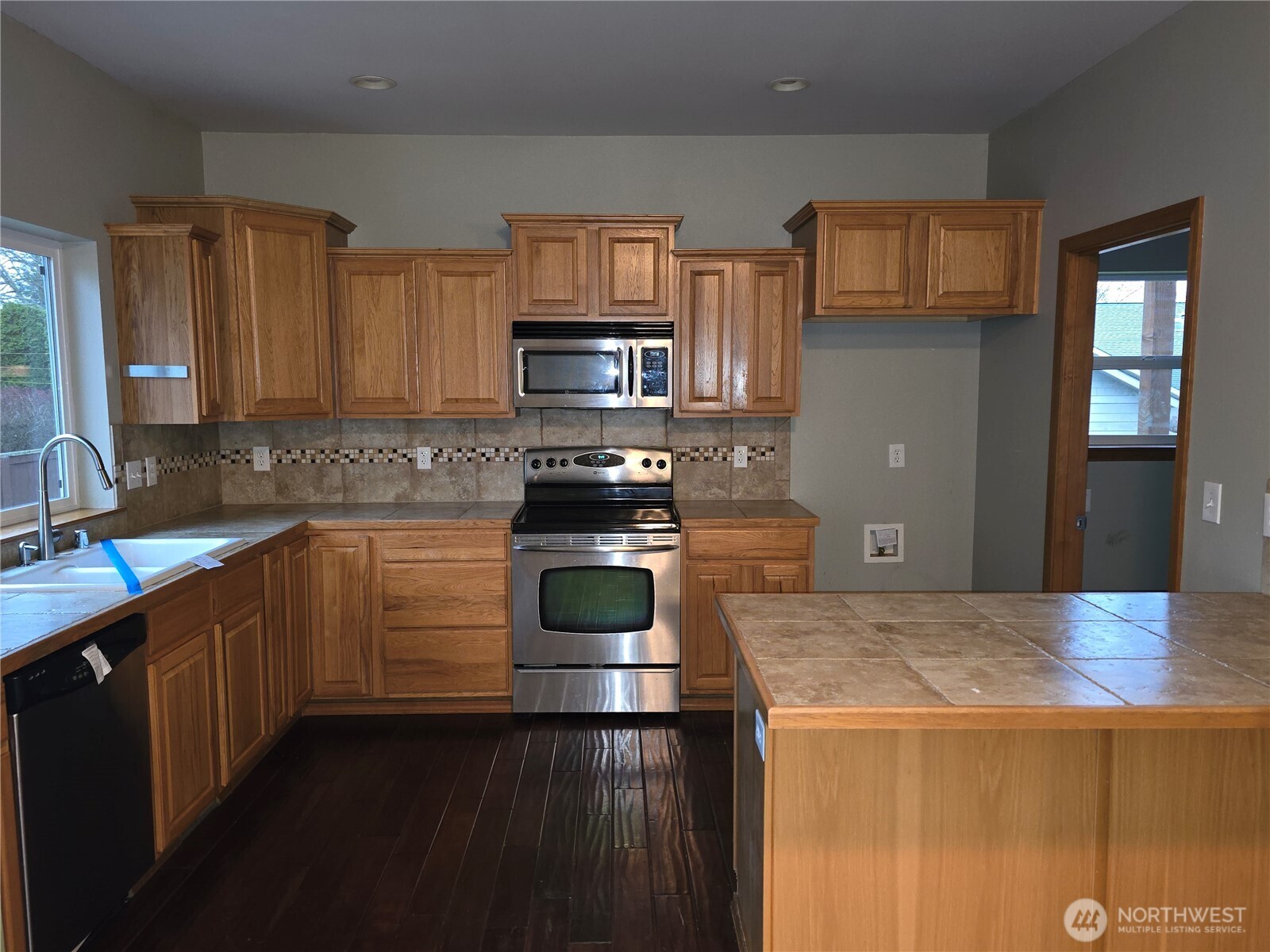 1006 Cathleen Street , Port Angeles, WA 98363-1464