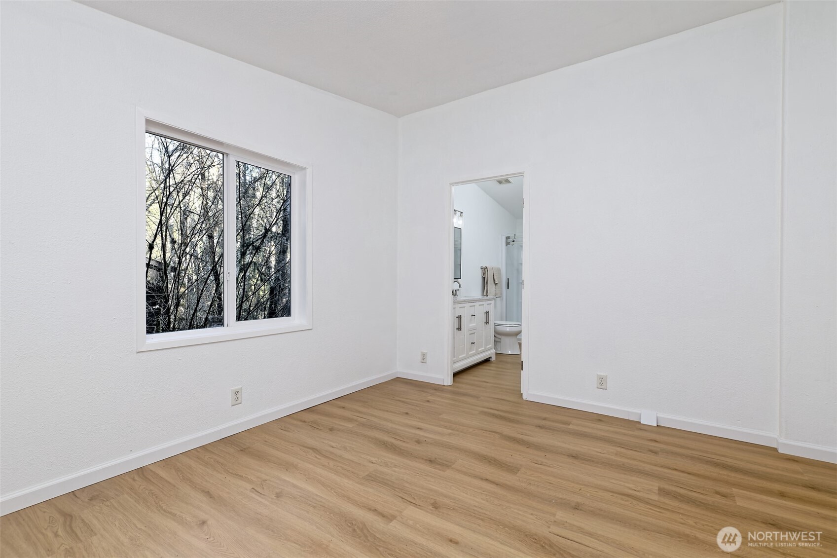 91 N Wigeon Place , Hoodsport, WA 98584