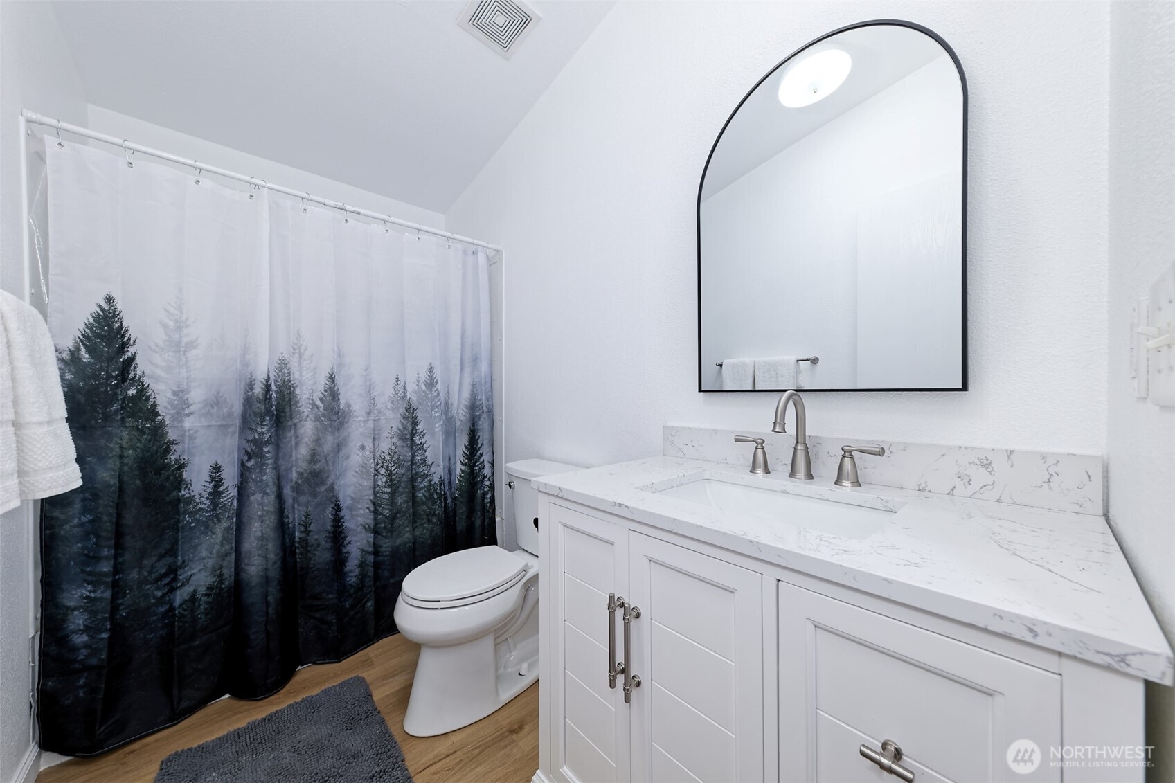 91 N Wigeon Place , Hoodsport, WA 98584