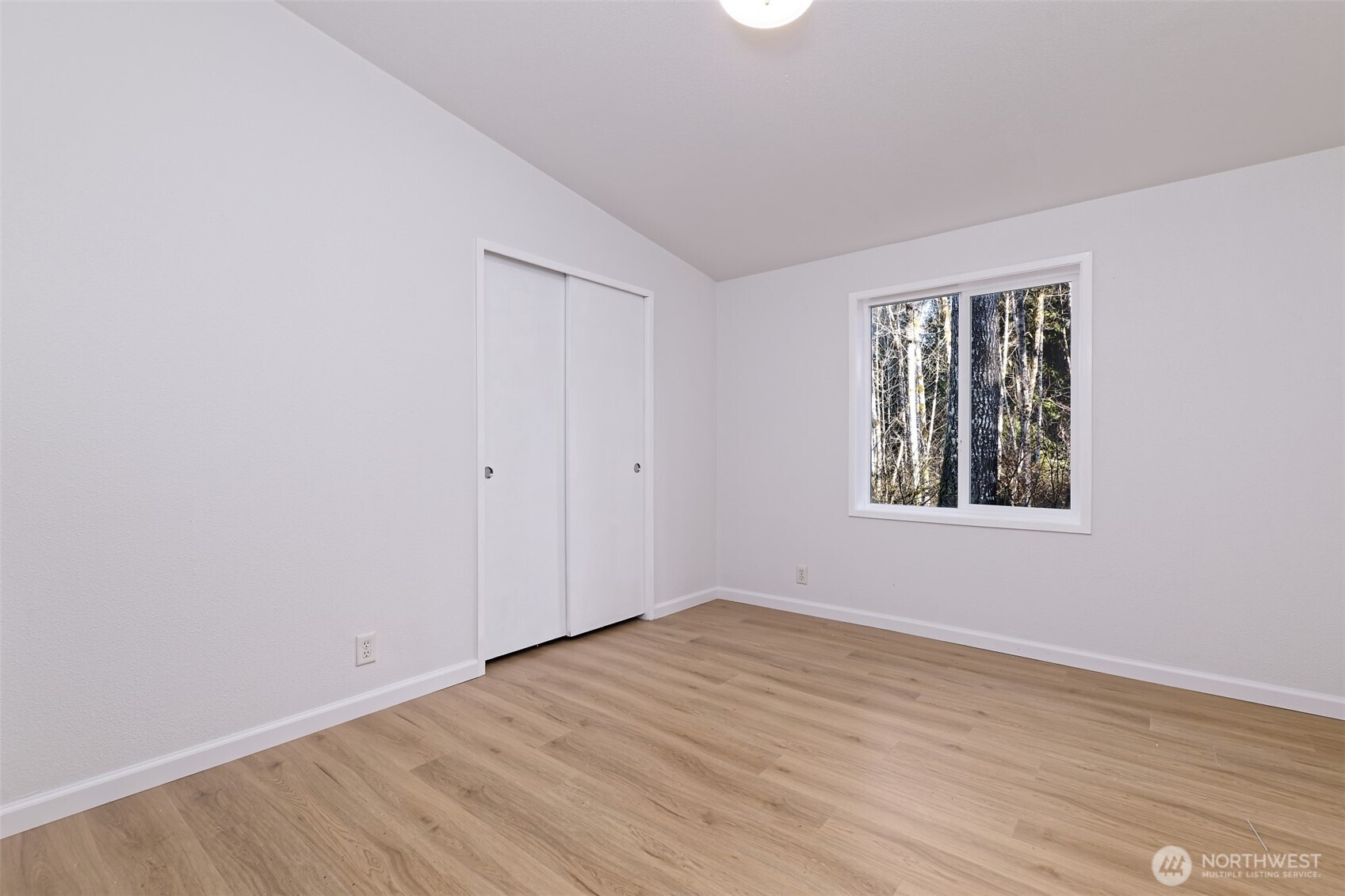91 N Wigeon Place , Hoodsport, WA 98584