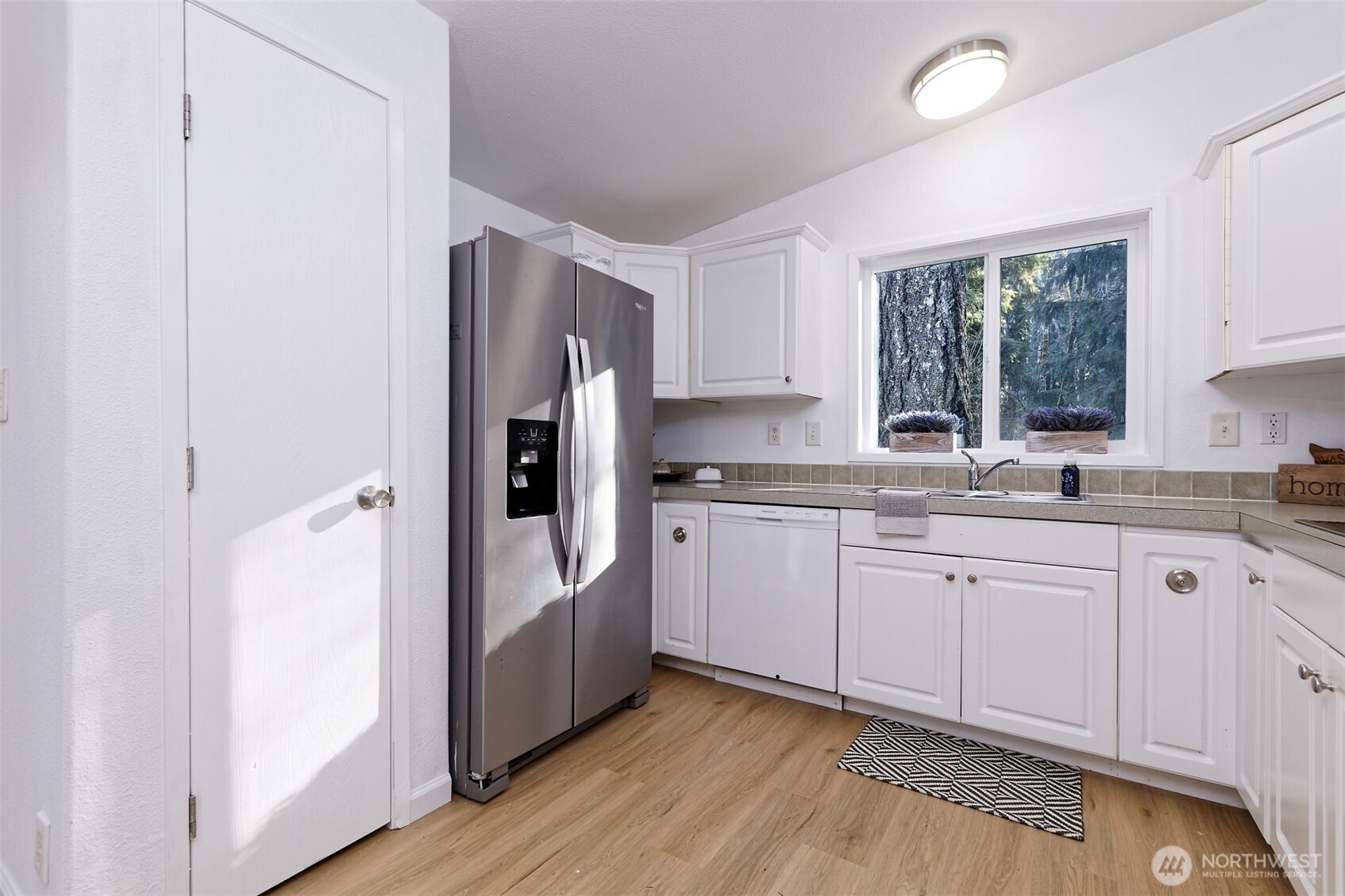91 N Wigeon Place , Hoodsport, WA 98584