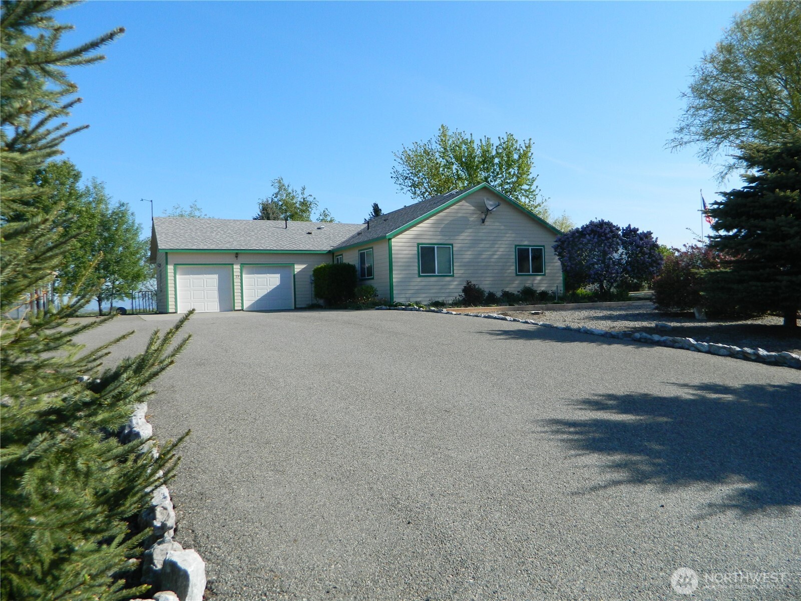 23 Valley View Drive , Tonasket, WA 98855
