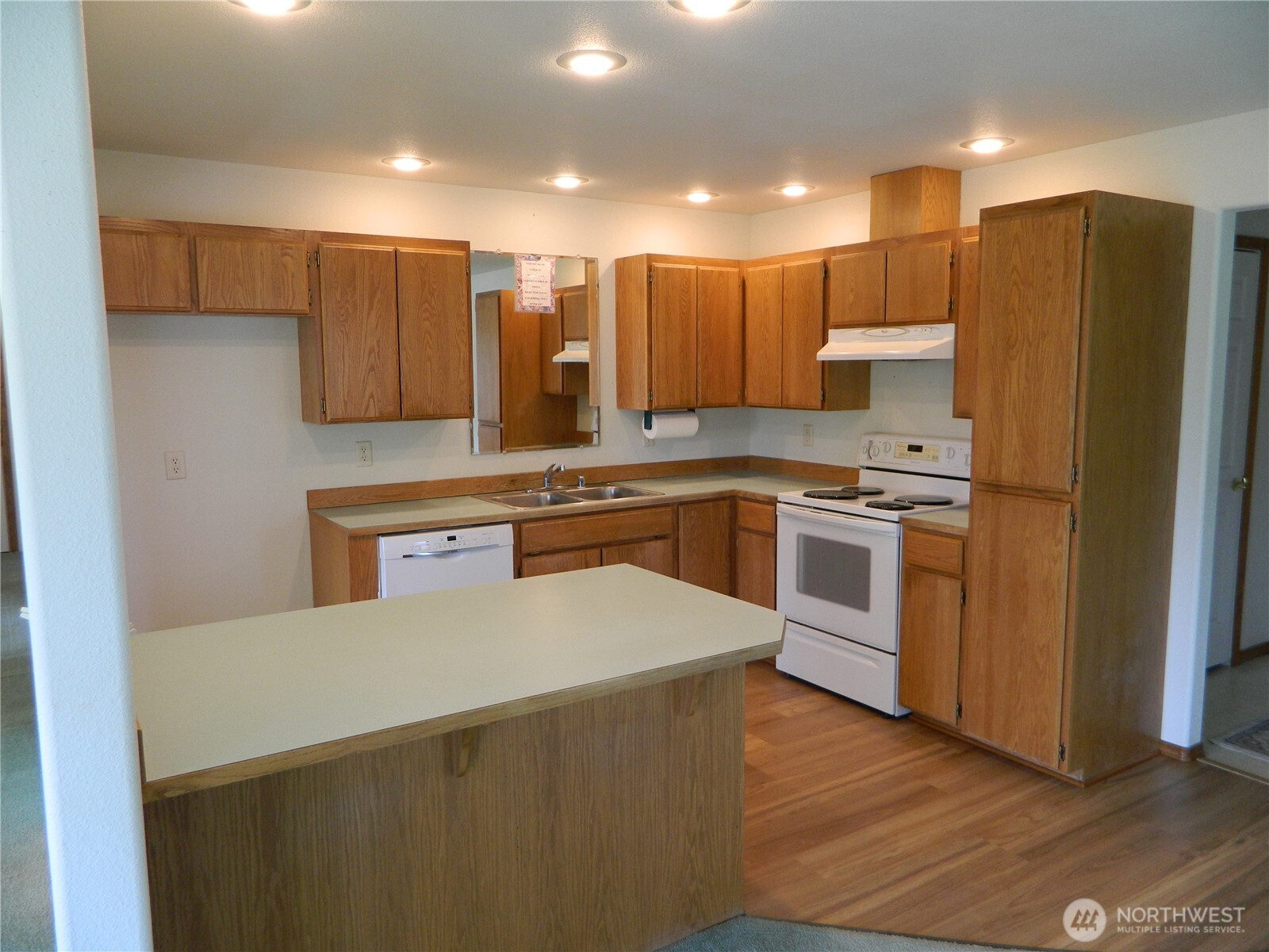 23 Valley View Drive , Tonasket, WA 98855