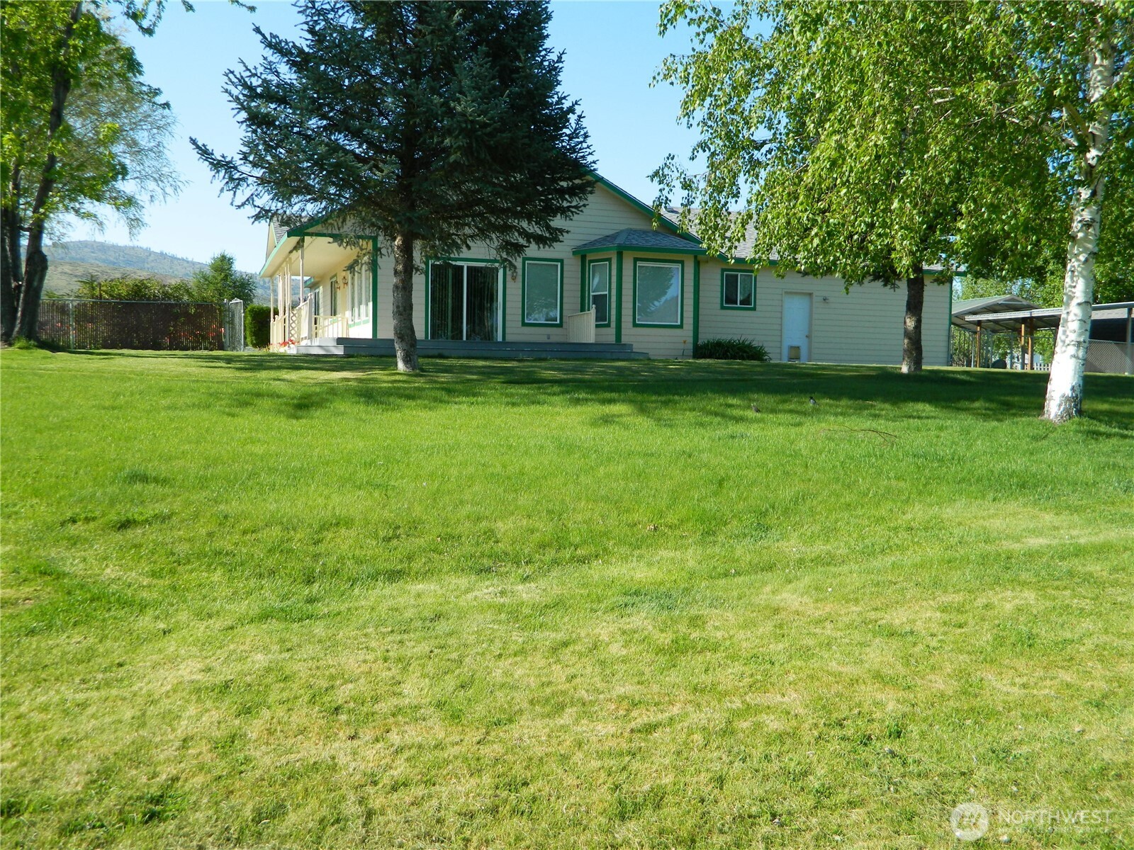 23 Valley View Drive , Tonasket, WA 98855