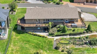 1790 Warm Springs Drive , Wenatchee, WA 98801 - Photo 2