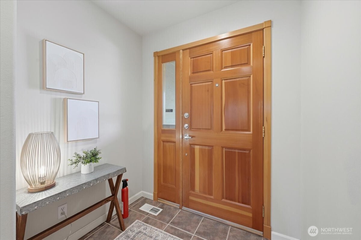1790 Warm Springs Drive , Wenatchee, WA 98801