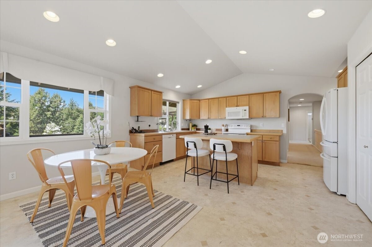 1790 Warm Springs Drive , Wenatchee, WA 98801