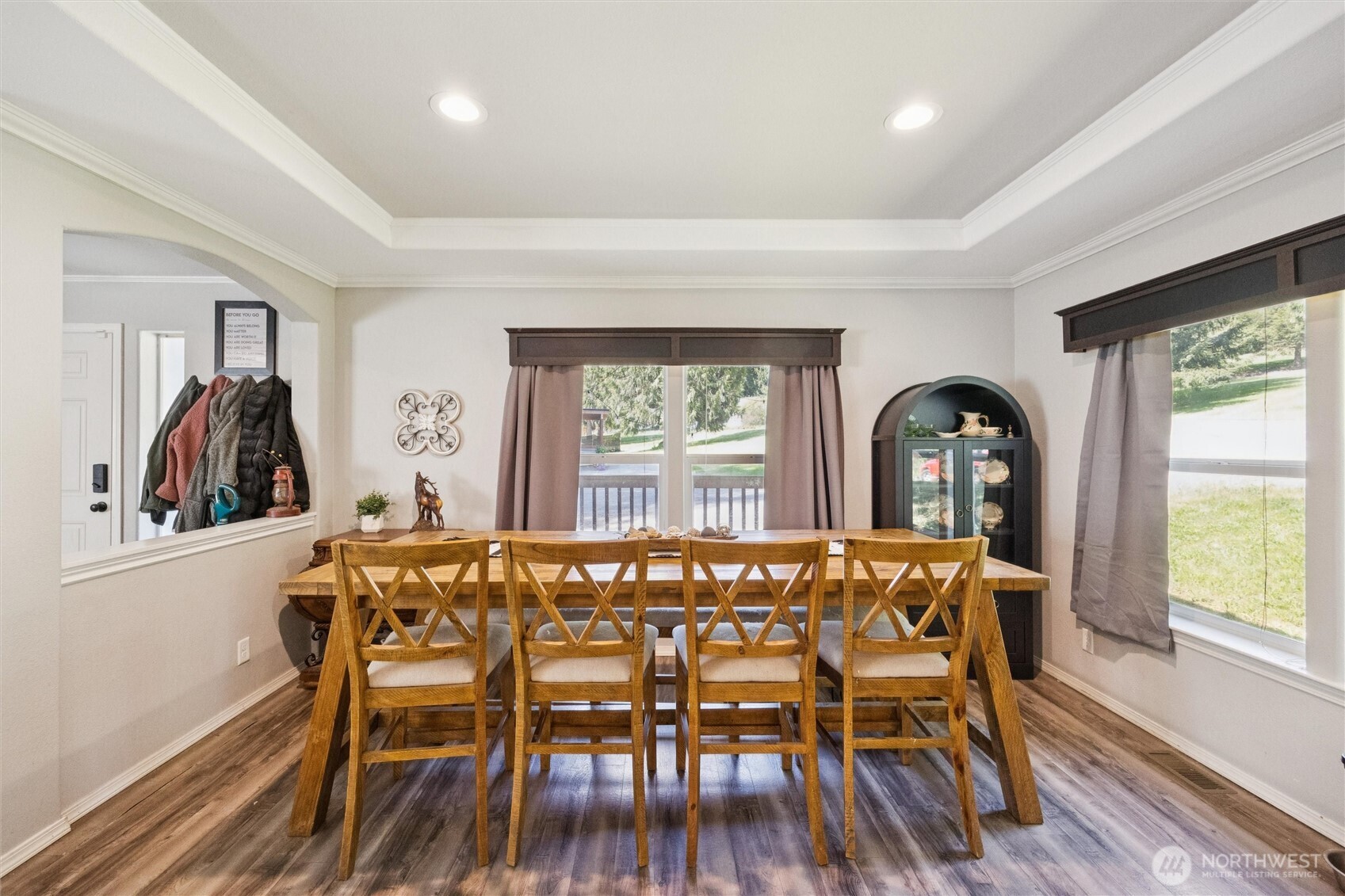 230 Home Town Drive , Kelso, WA 98626