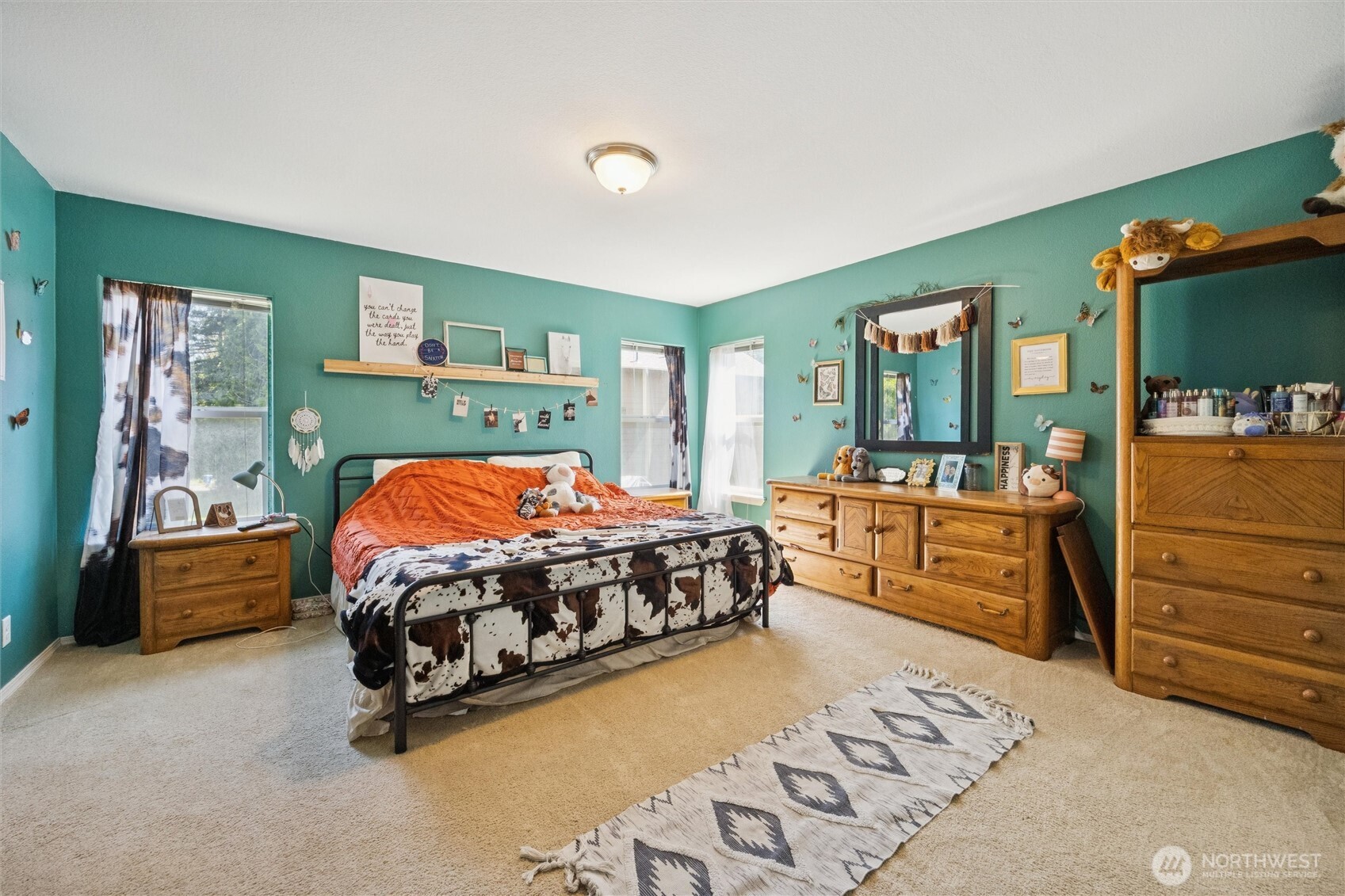 230 Home Town Drive , Kelso, WA 98626