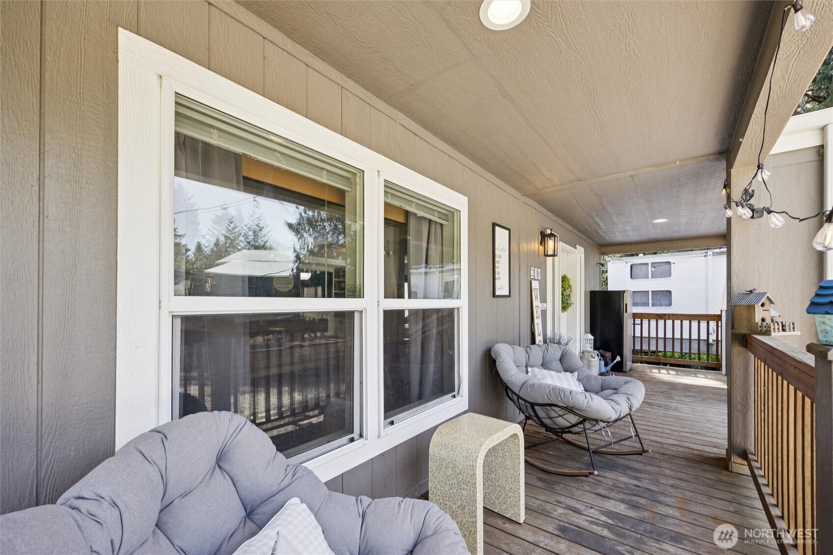 230 Home Town Drive , Kelso, WA 98626