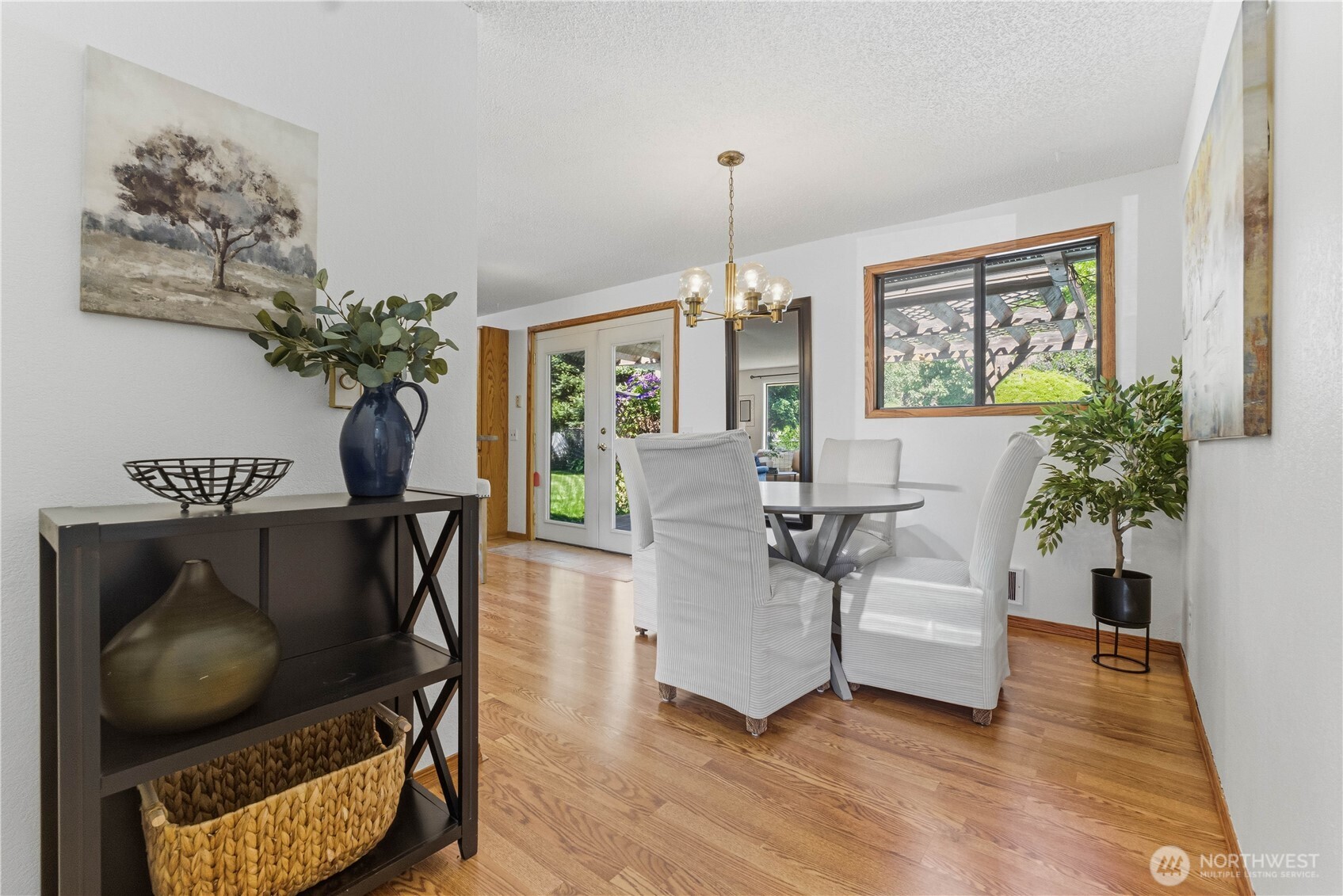 811 Ella Street NE, East Wenatchee, WA 98802