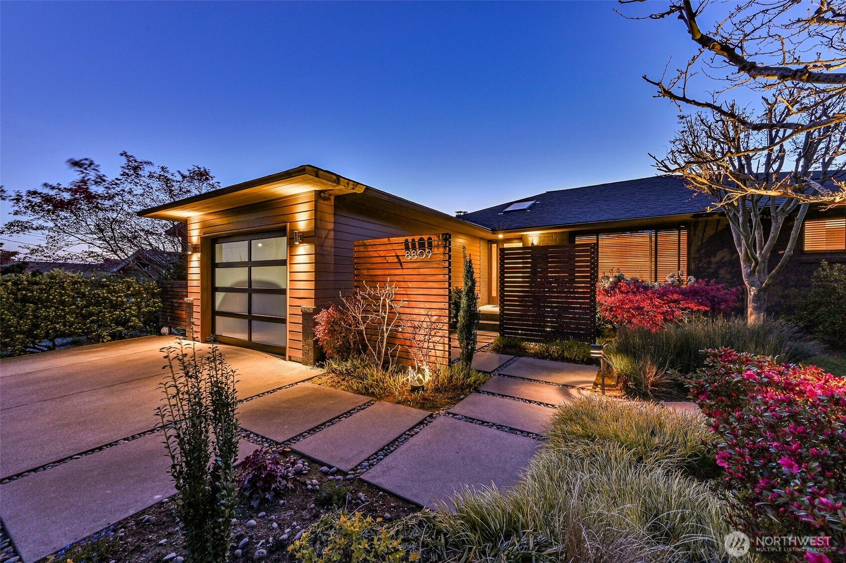 8809 42nd Avenue SW, Seattle, WA 98136