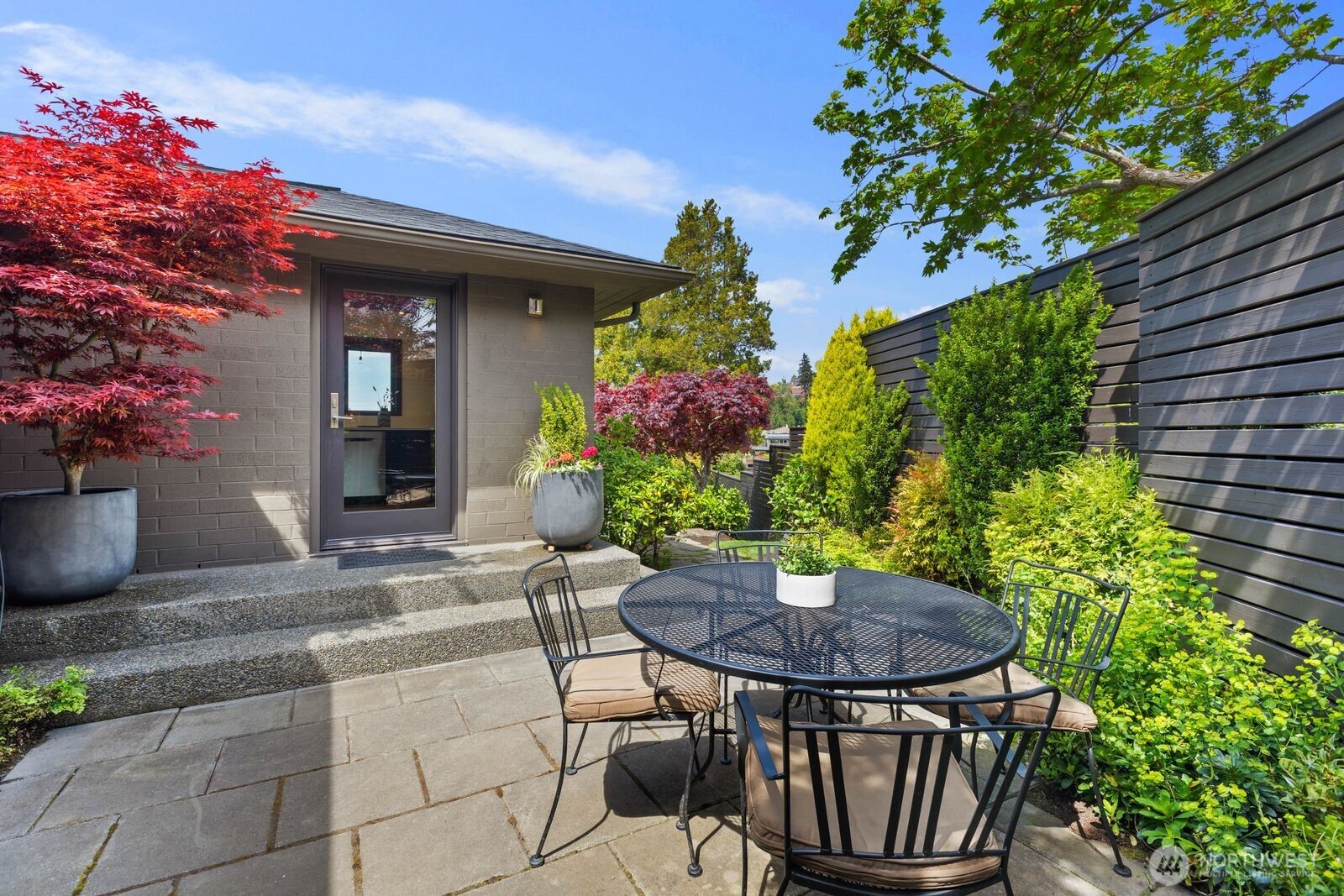 8809 42nd Avenue SW, Seattle, WA 98136