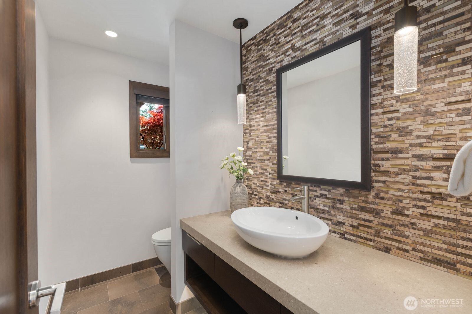 8809 42nd Avenue SW, Seattle, WA 98136
