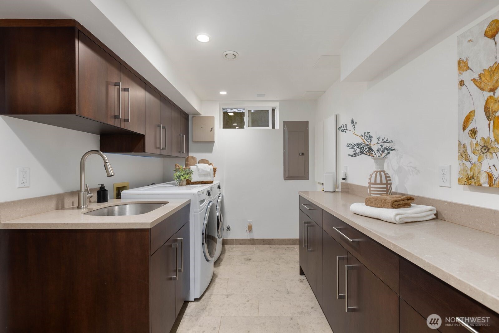 8809 42nd Avenue SW, Seattle, WA 98136
