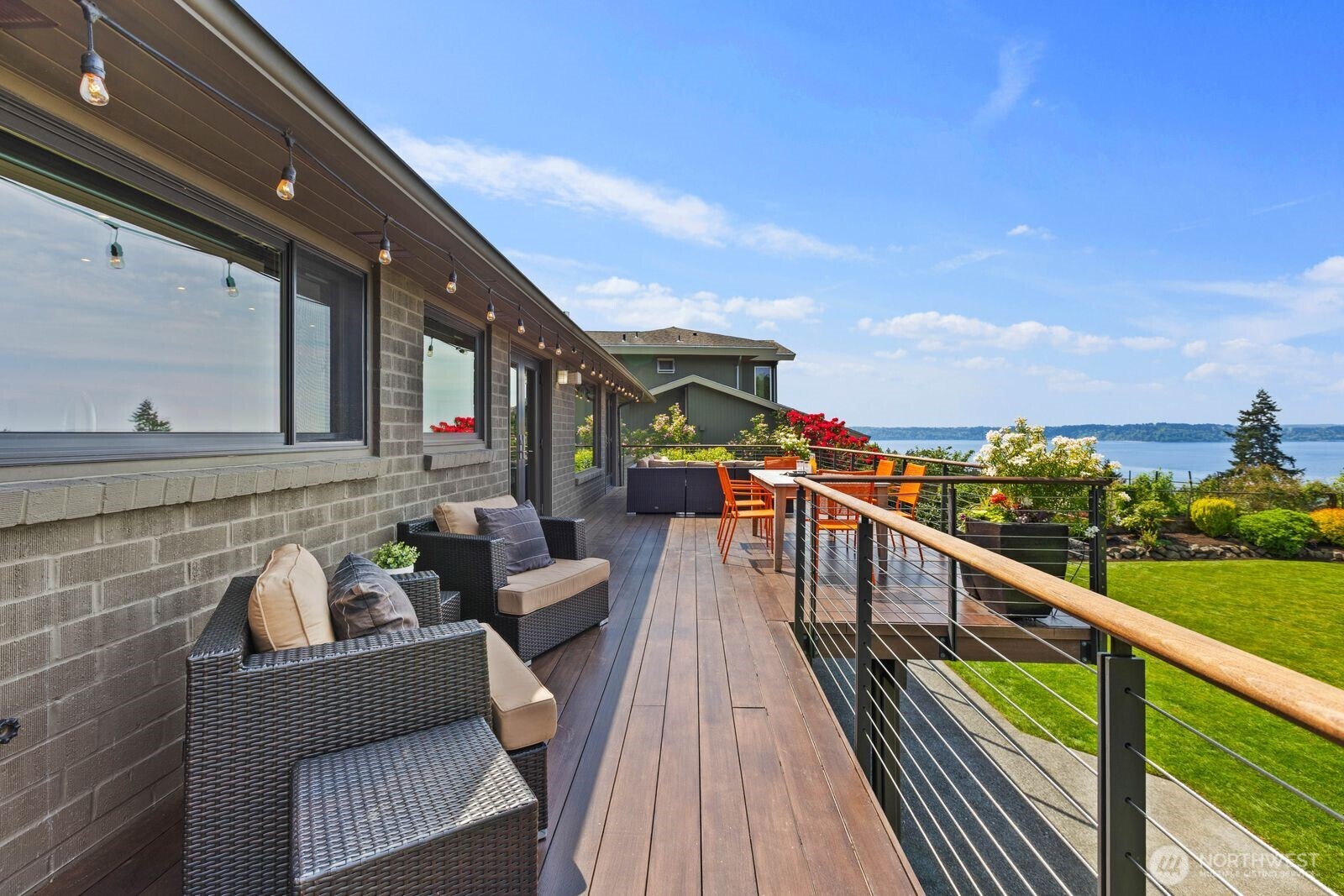 8809 42nd Avenue SW, Seattle, WA 98136