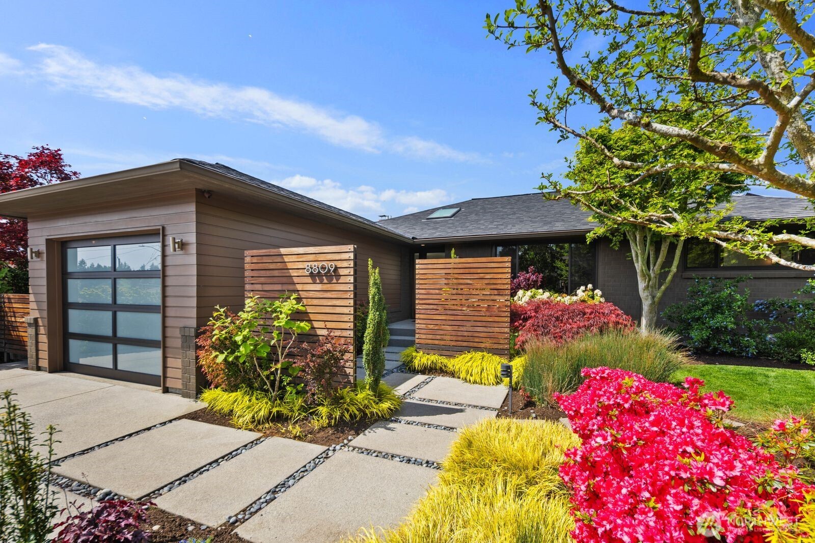 8809 42nd Avenue SW, Seattle, WA 98136
