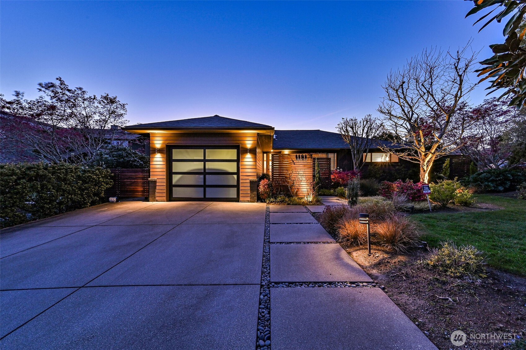 8809 42nd Avenue SW, Seattle, WA 98136