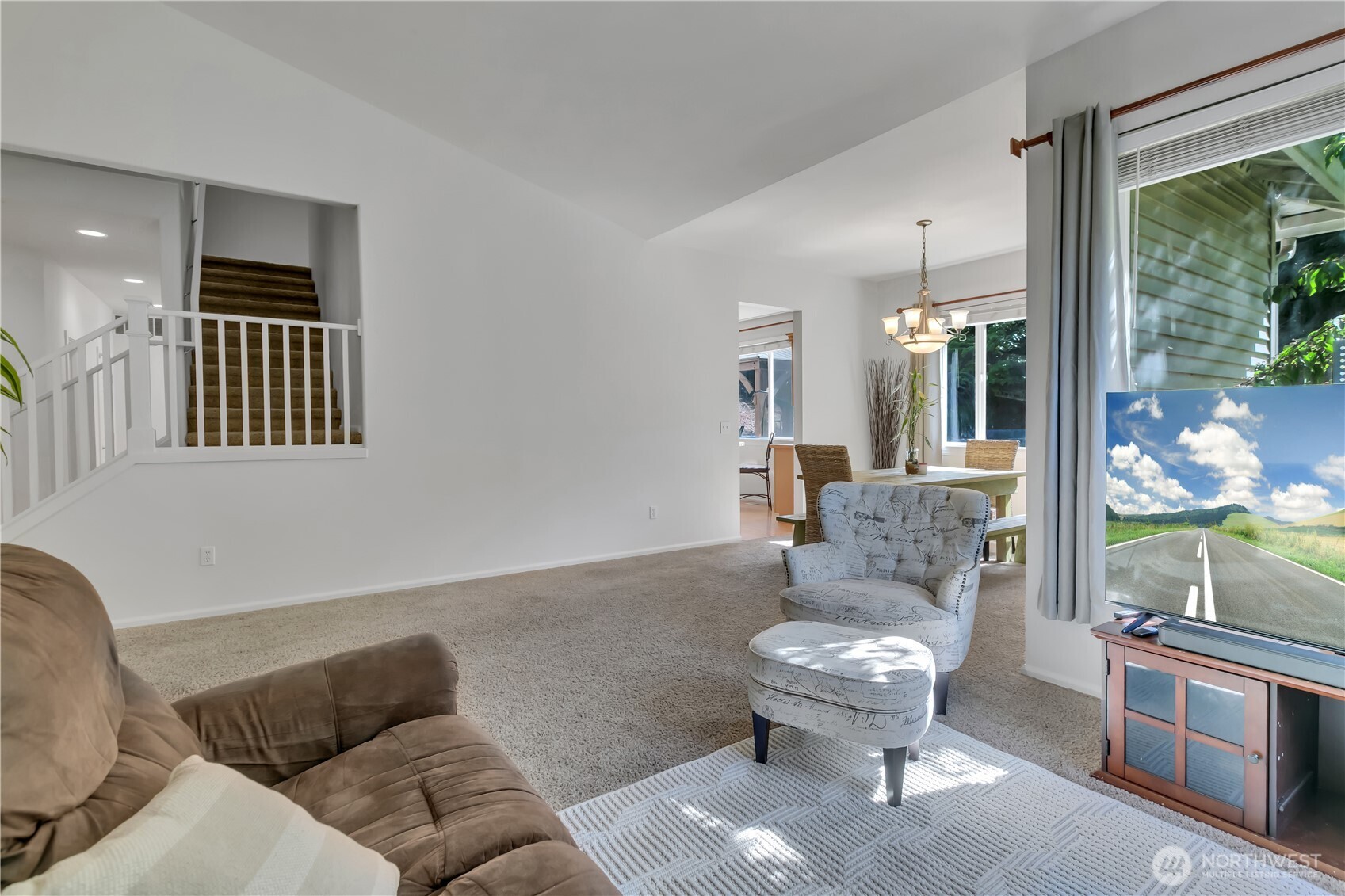 5702 Hazel Loop SE, Auburn, WA 98092