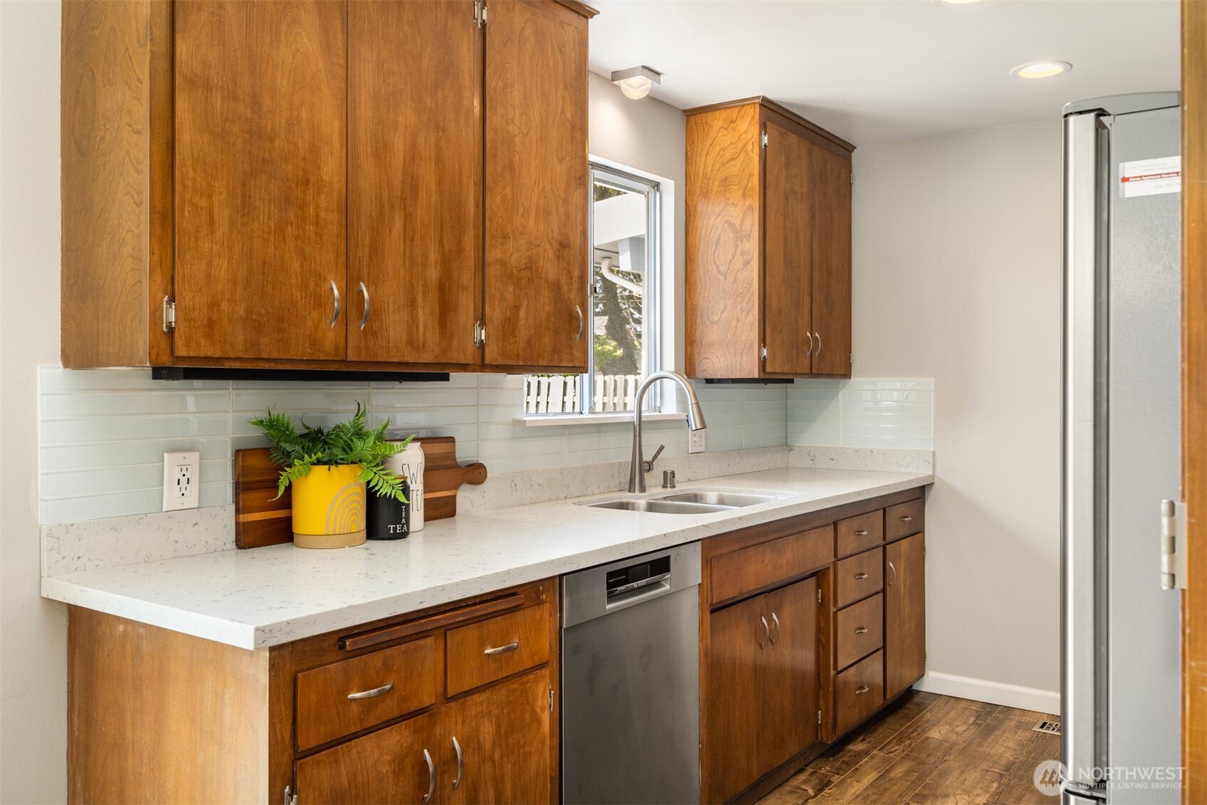 16021 15th Avenue SW, Burien, WA 98166