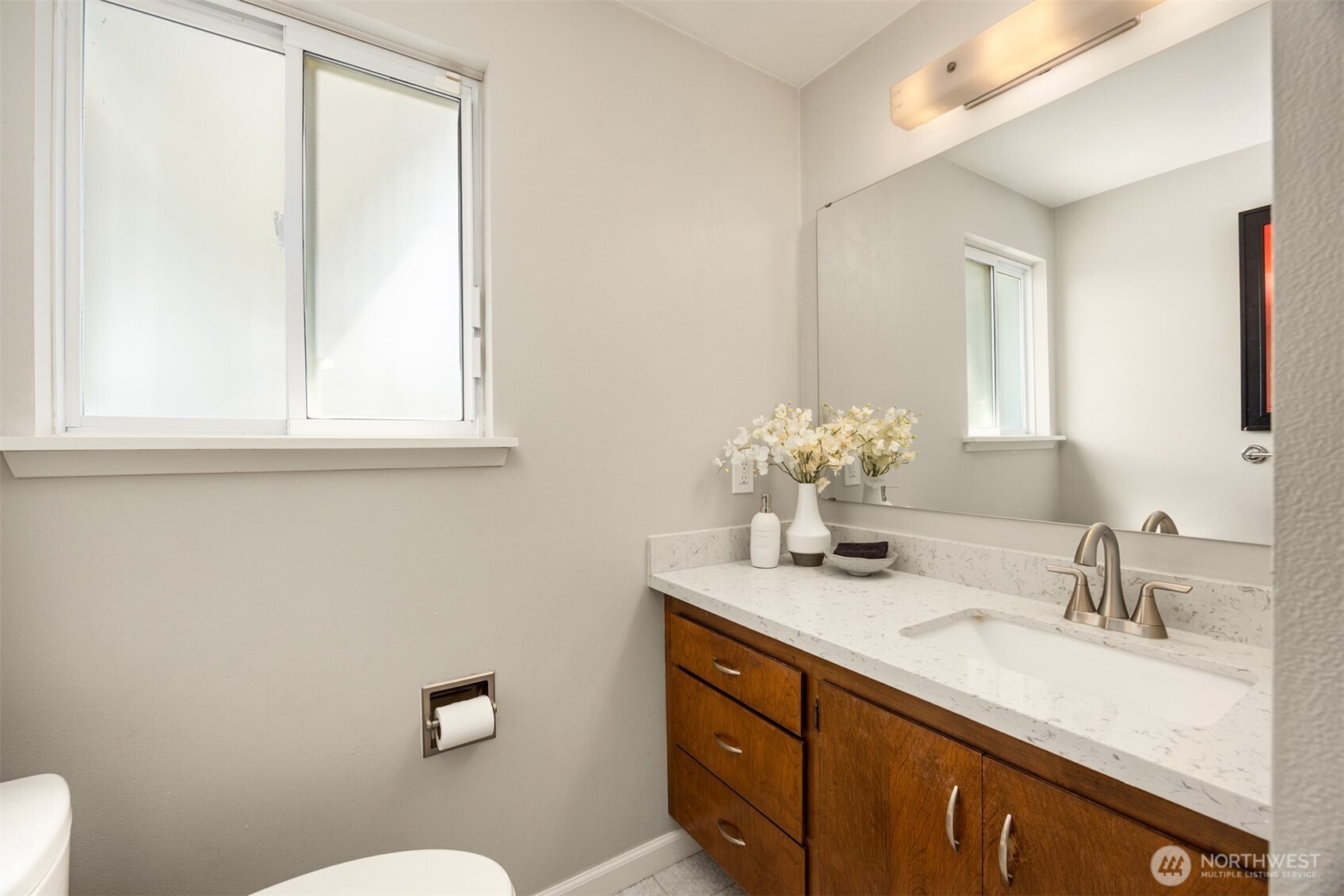 16021 15th Avenue SW, Burien, WA 98166