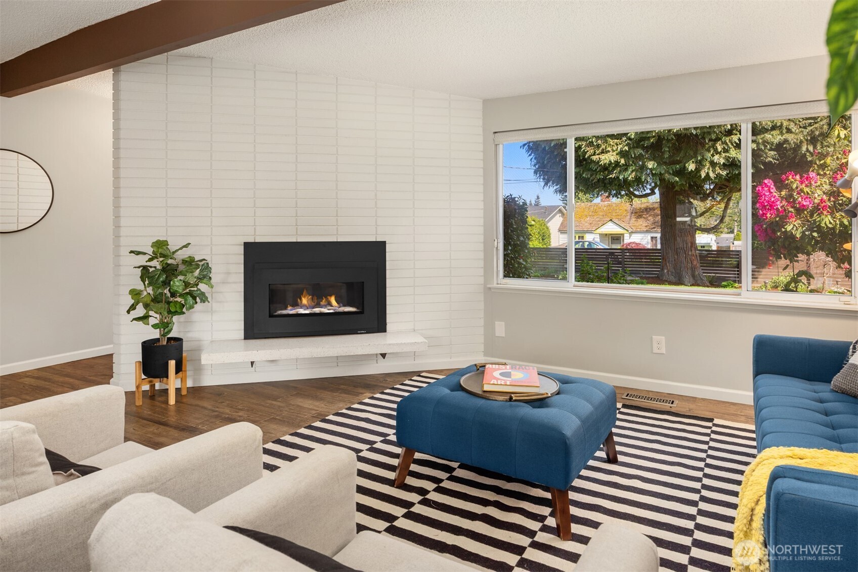 16021 15th Avenue SW, Burien, WA 98166