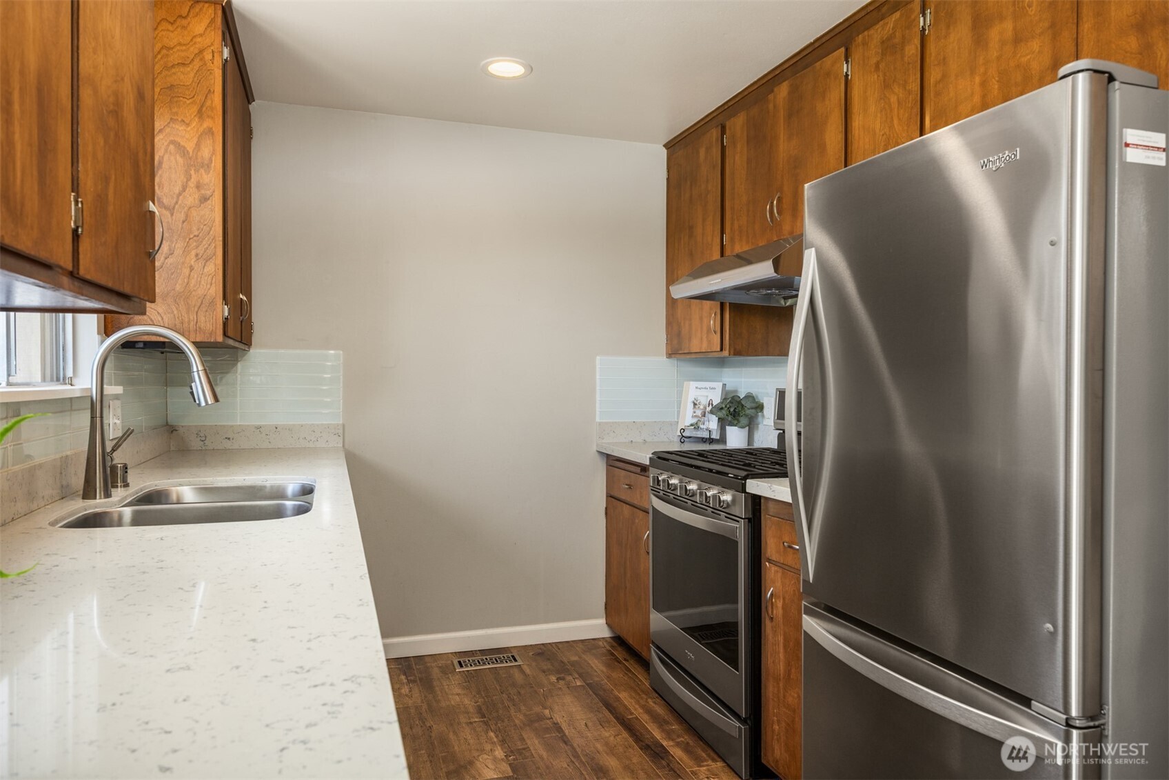 16021 15th Avenue SW, Burien, WA 98166