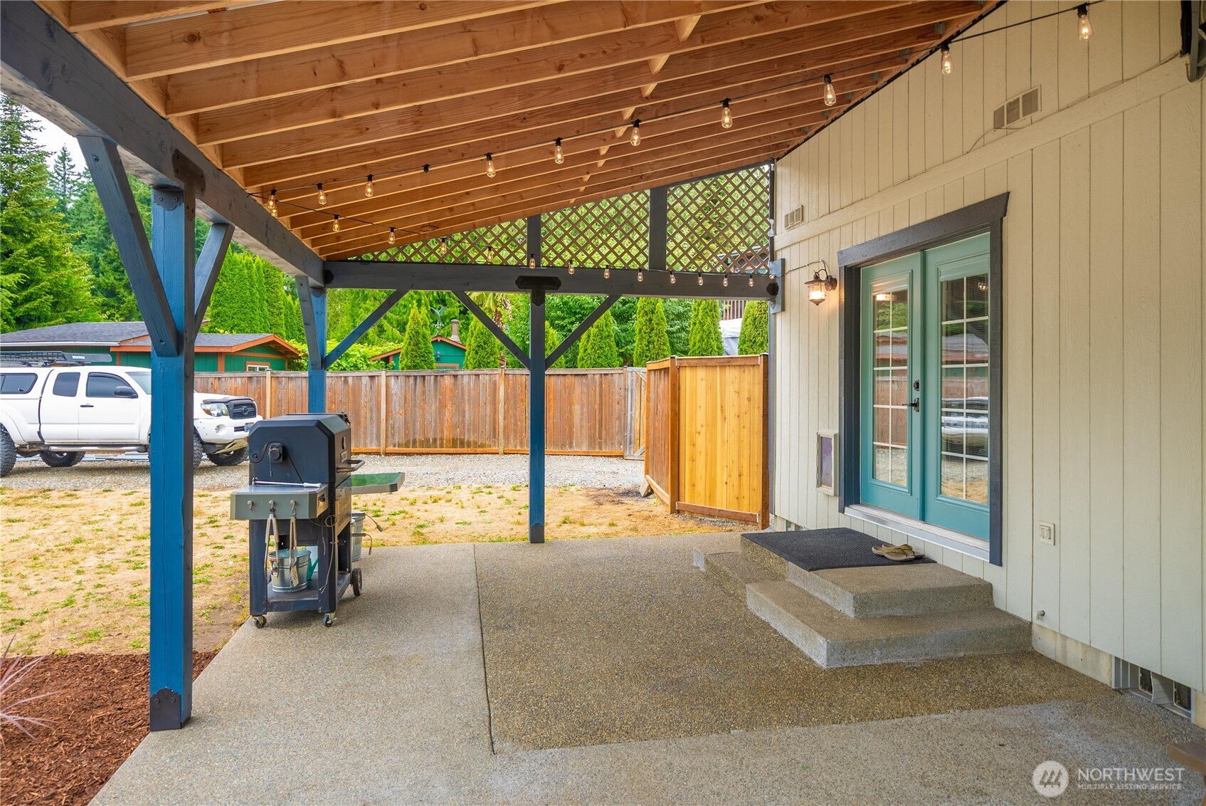 11822 261st Avenue E, Buckley, WA 98321
