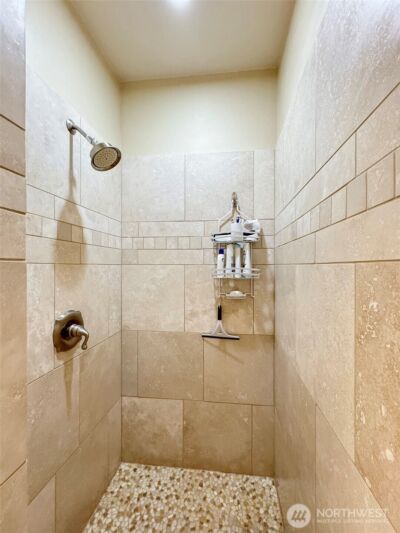 325 Evergreen View Parkway , Port Angeles, WA 98363 - Photo 18