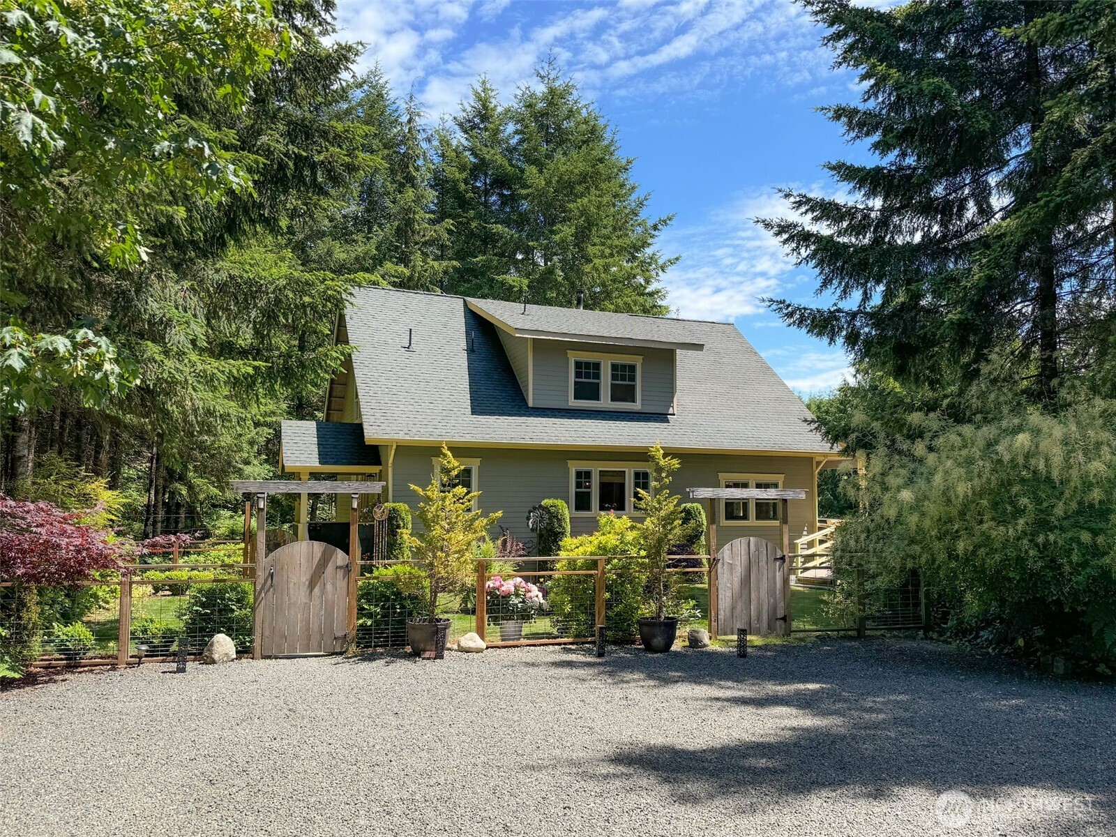 325 Evergreen View Parkway , Port Angeles, WA 98363